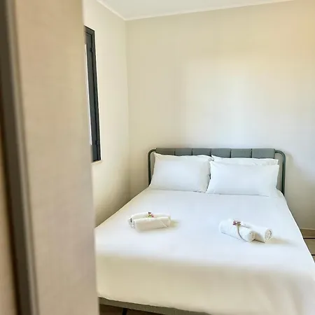 Serenita Vila *